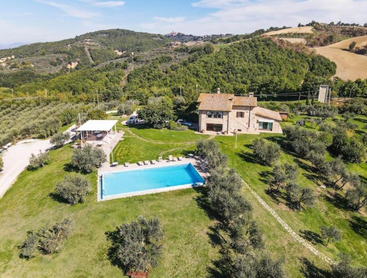 Villa with private pool, A/C in Umbria nabij Todi