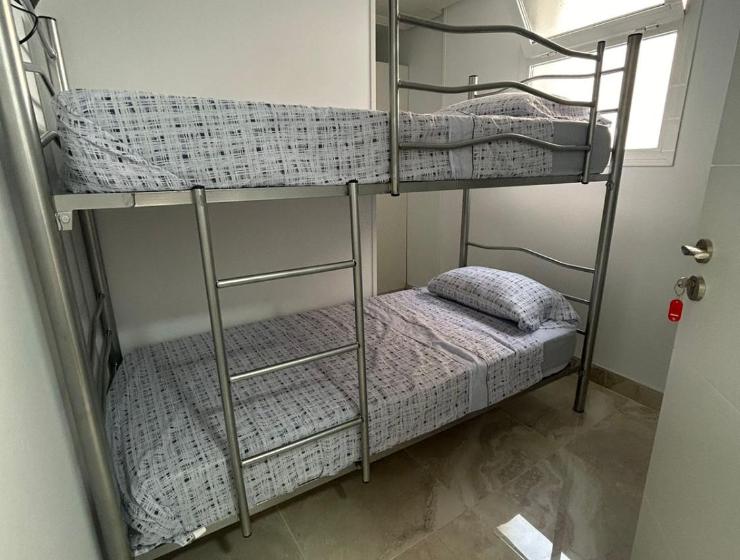 Habitación doble o compartida con baño privado en el centro de Madrid