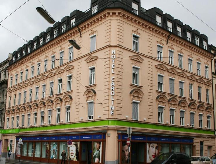 Hotel Caroline