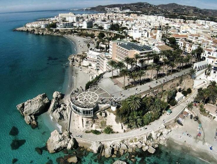 Nerja Burriana Playa