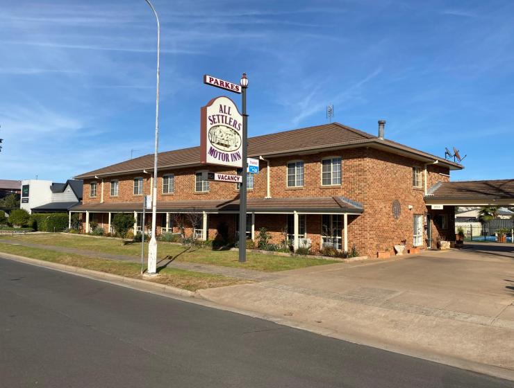 All Settlers Motor Inn Parkes