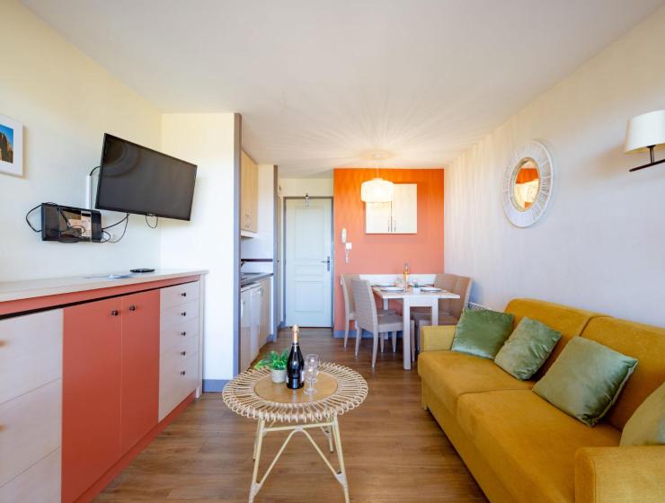 Apartment Village Cap Estérel - Le Belvédère-13 by Interhome