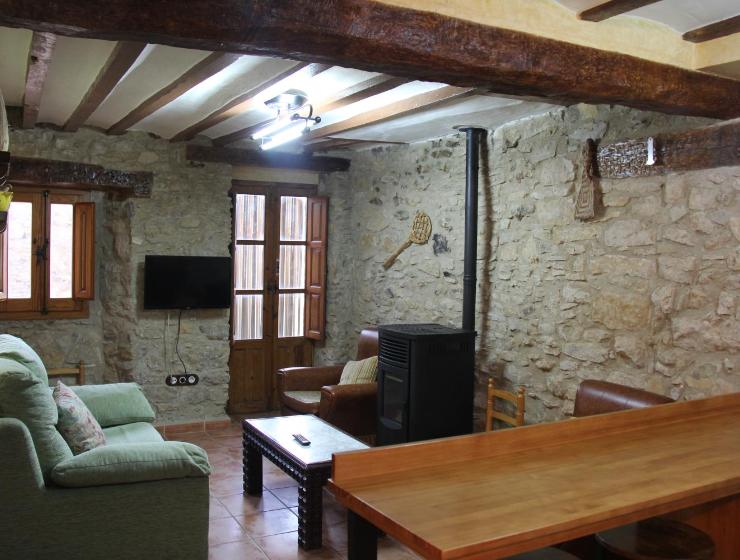 Casa Rústica en Villafranca del Cid con vistas a la montaña "Els Arenals"